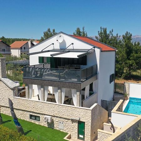 Apartment Vala, 4*, Sea View & Private Heated Pool Pridraga Exterior photo